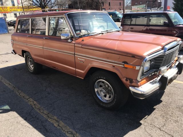1983 Jeep Wagoneer Brougham Sport Utility 4-Door - photo 6