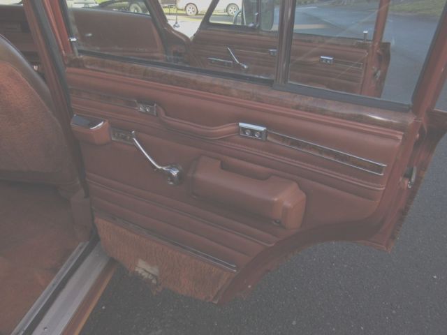 1983 Jeep Wagoneer - photo 12