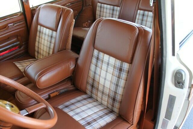 1983 Jeep Wagoneer Limited 4WD - photo 11