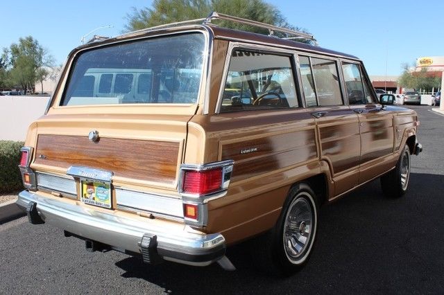 1983 Jeep Wagoneer Limited 4X4 - photo 5