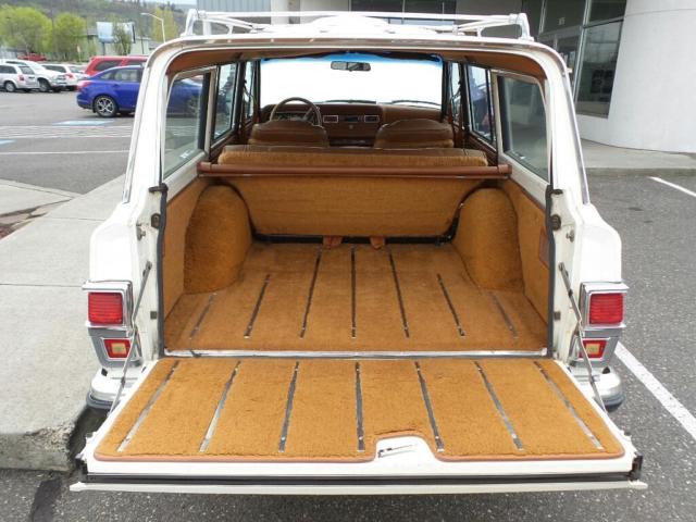 1983 Jeep Wagoneer Limited Sport Utility 4-Door - photo 12