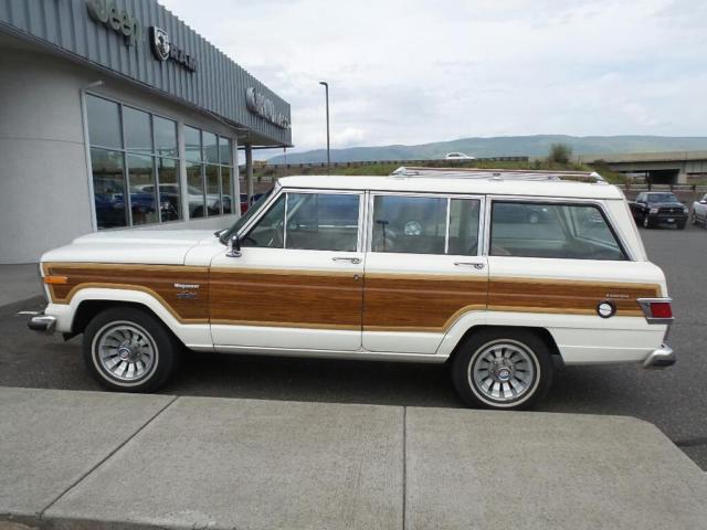 1983 Jeep Wagoneer Limited Sport Utility 4-Door - photo 2