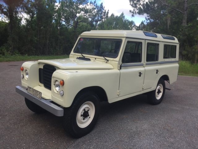 1983 Land Rover Defender