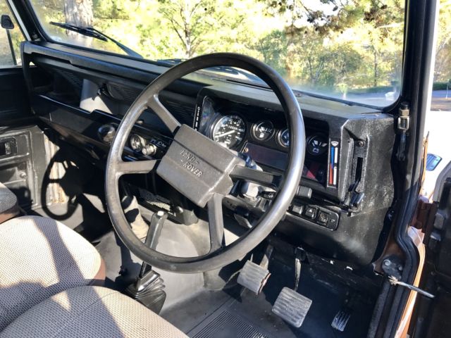 1983 Land Rover Defender 110 COUNTY - V8 GASOLINE ** ALL ORIGINAL** - photo 7