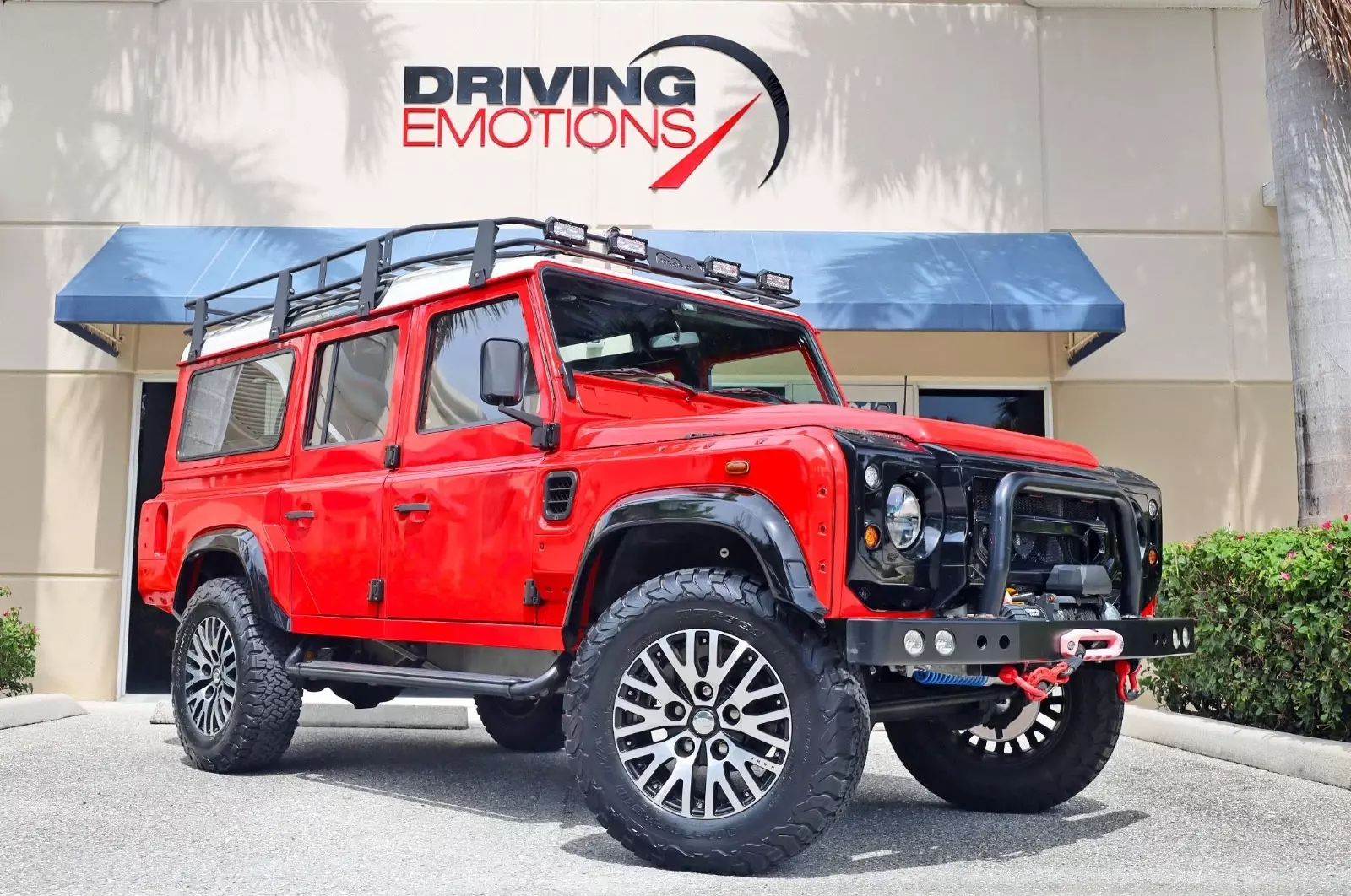 1983 Land Rover Defender 110 V8! EAST COAST DEFENDER BUILD! COLLECTOR!