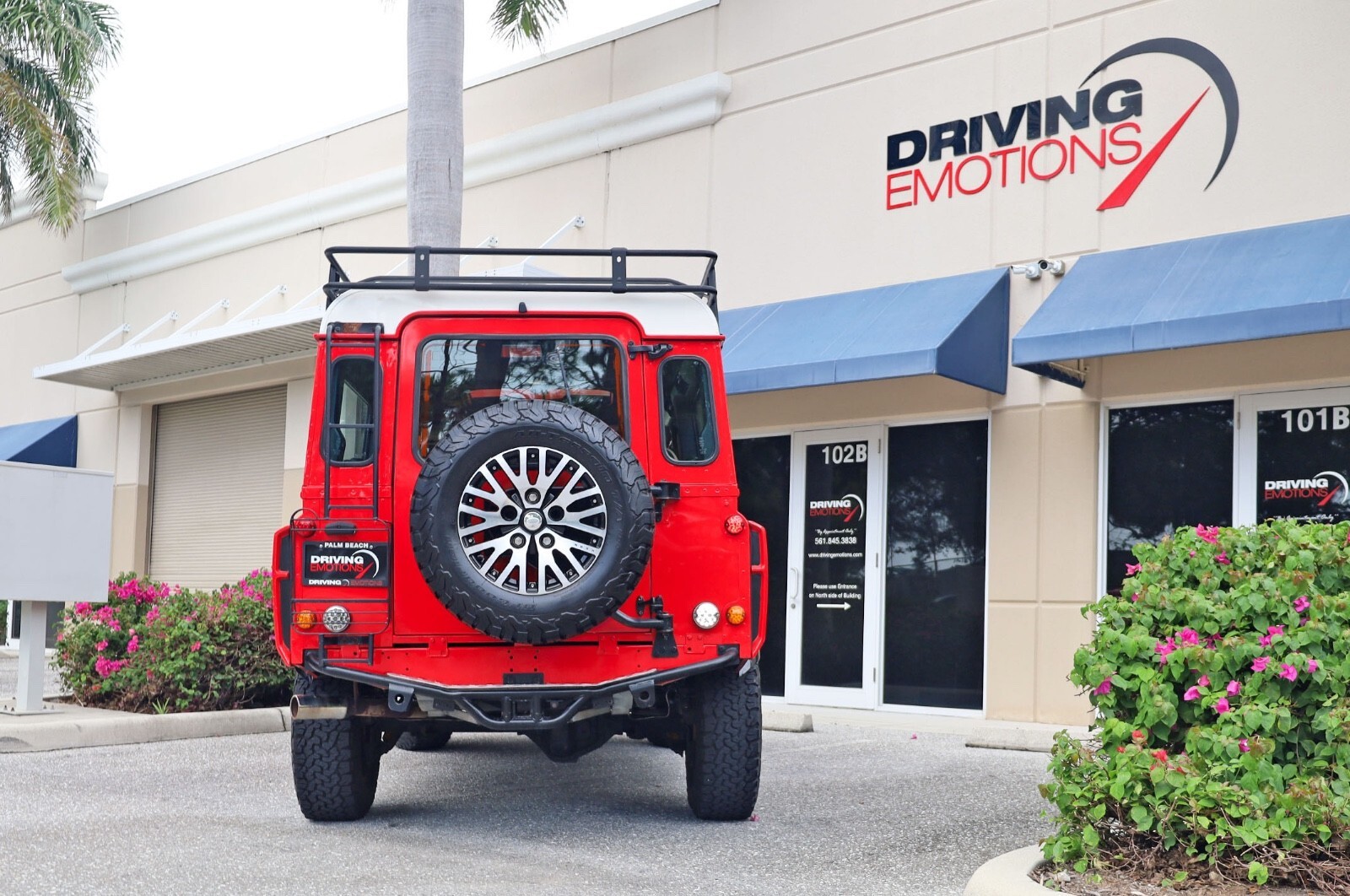 1983 Land Rover Defender 110 V8! EAST COAST DEFENDER BUILD! COLLECTOR! - photo 12