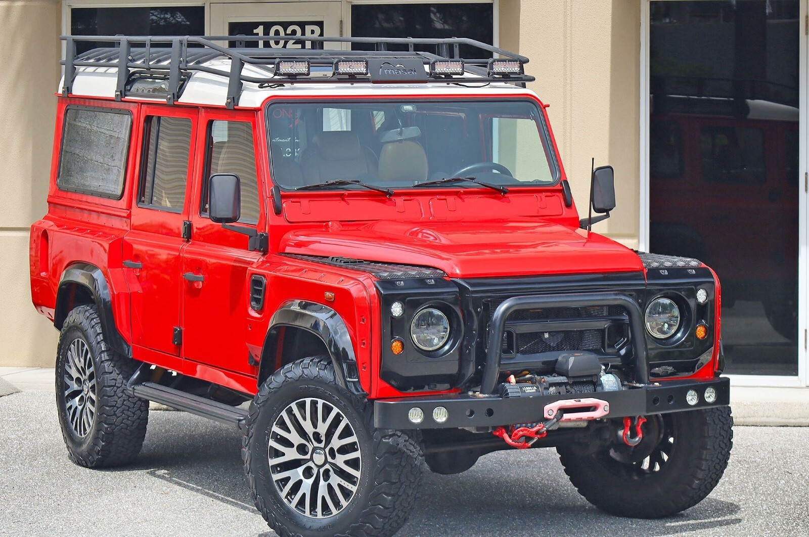 1983 Land Rover Defender 110 V8! EAST COAST DEFENDER BUILD! COLLECTOR! - photo 2
