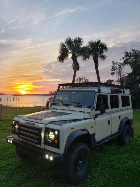 1983 Land Rover Defender .