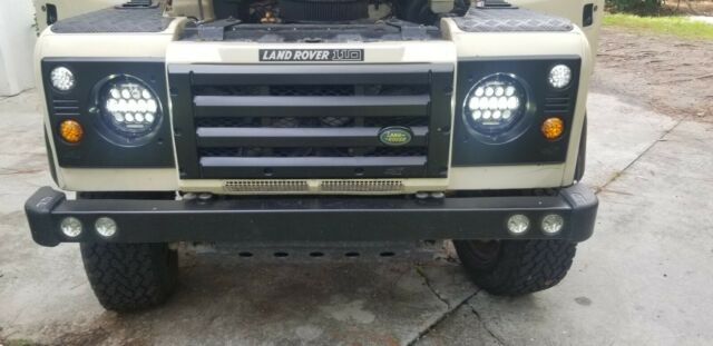 1983 Land Rover Defender . - photo 12