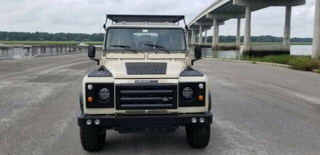 1983 Land Rover Defender . - photo 7