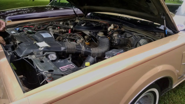 1983 Lincoln Continental - photo 6