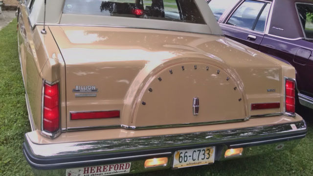 1983 Lincoln Continental - photo 7
