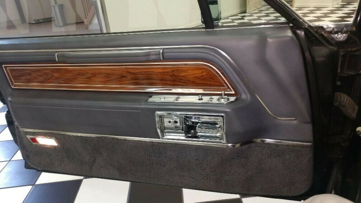 1983 Lincoln Continental Mark VI - photo 12
