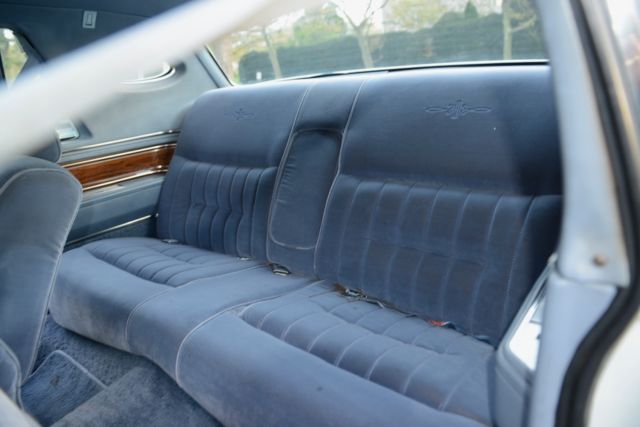 1983 Lincoln Continental - photo 7