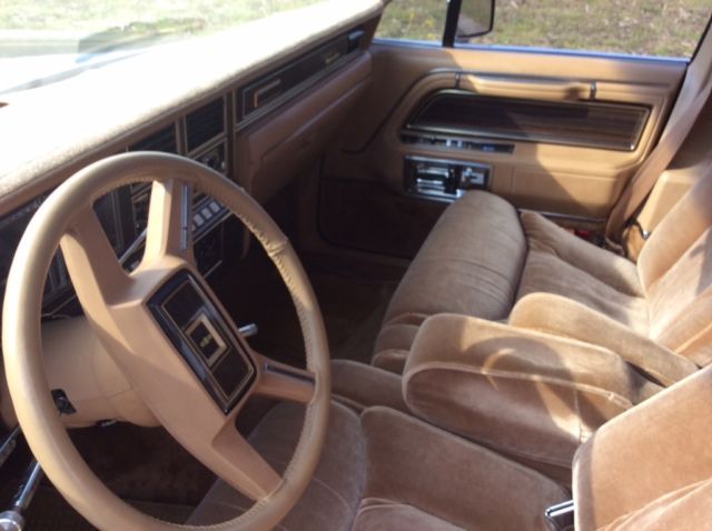 1983 Lincoln Continental - photo 5
