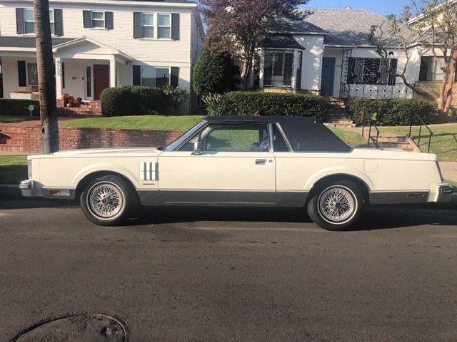 1983 Lincoln Continental Signature Mark VI 1983 Lincoln Continental