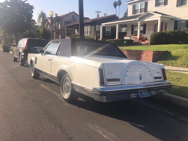 1983 Lincoln Continental - photo 2