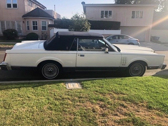 1983 Lincoln Continental - photo 4