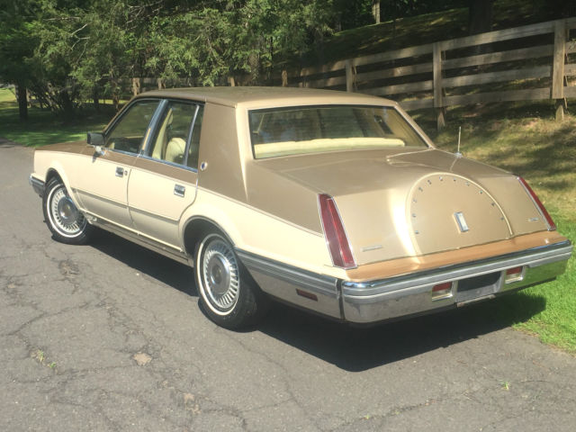 1983 Lincoln Continental town car versailles seville mark vii granada fairmont 1983 Lincoln Continental
