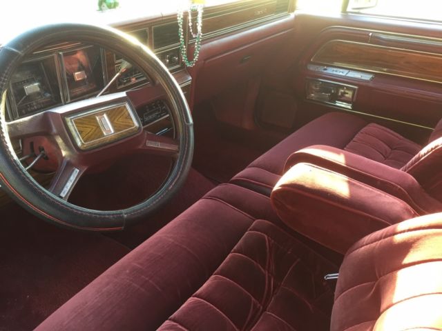1983 Lincoln Continental - photo 8