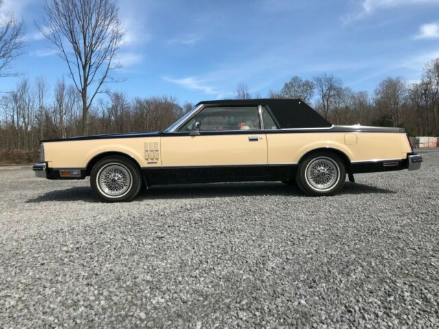 1983 Lincoln Mark Series Bill Blass - photo 2