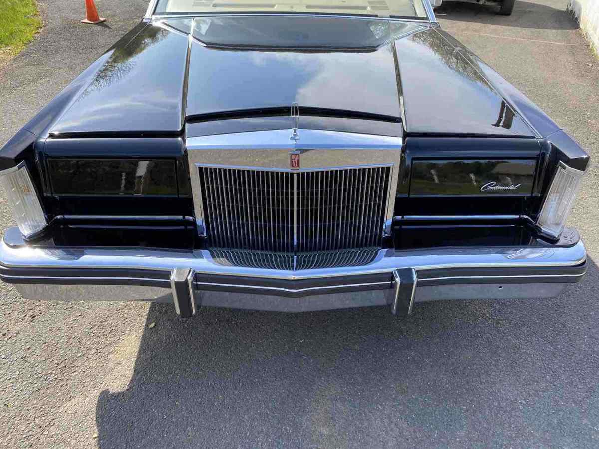 1983 Lincoln Mark VI - photo 3