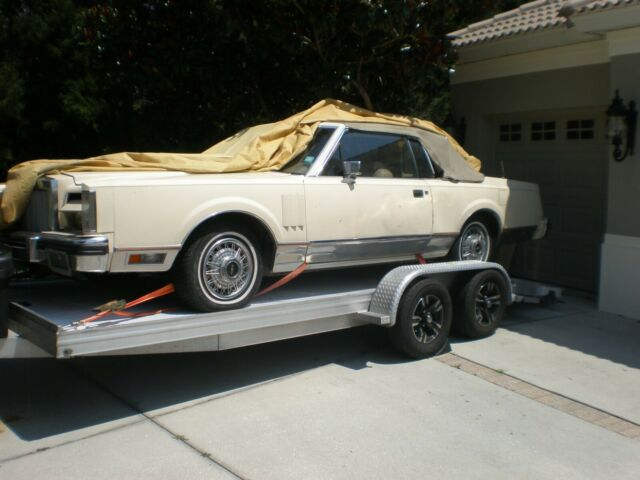 1983 Lincoln Mark Series Convertible - photo 3