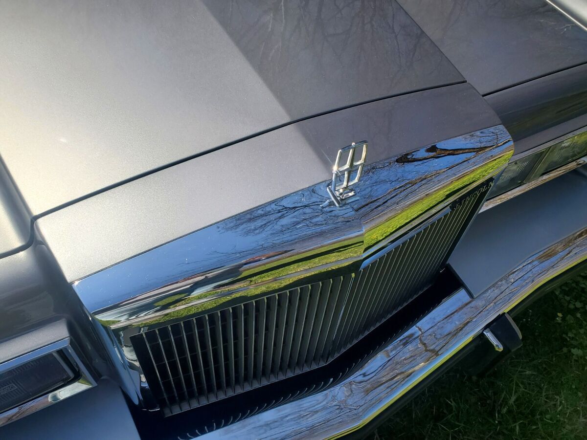 1983 Lincoln Town Car - photo 6