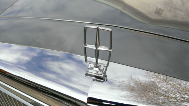 1983 Lincoln Town Car - photo 10