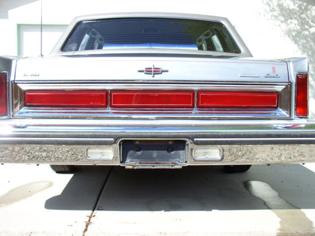 1983 Lincoln Town Car - photo 4