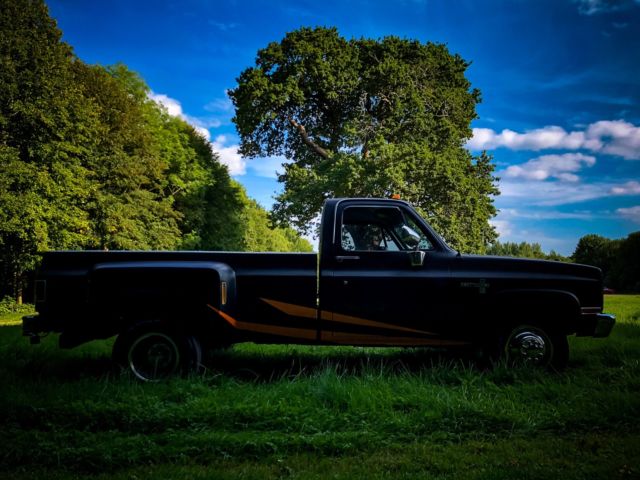 1983 Chevrolet C/K Pickup 3500 Cloth - photo 5