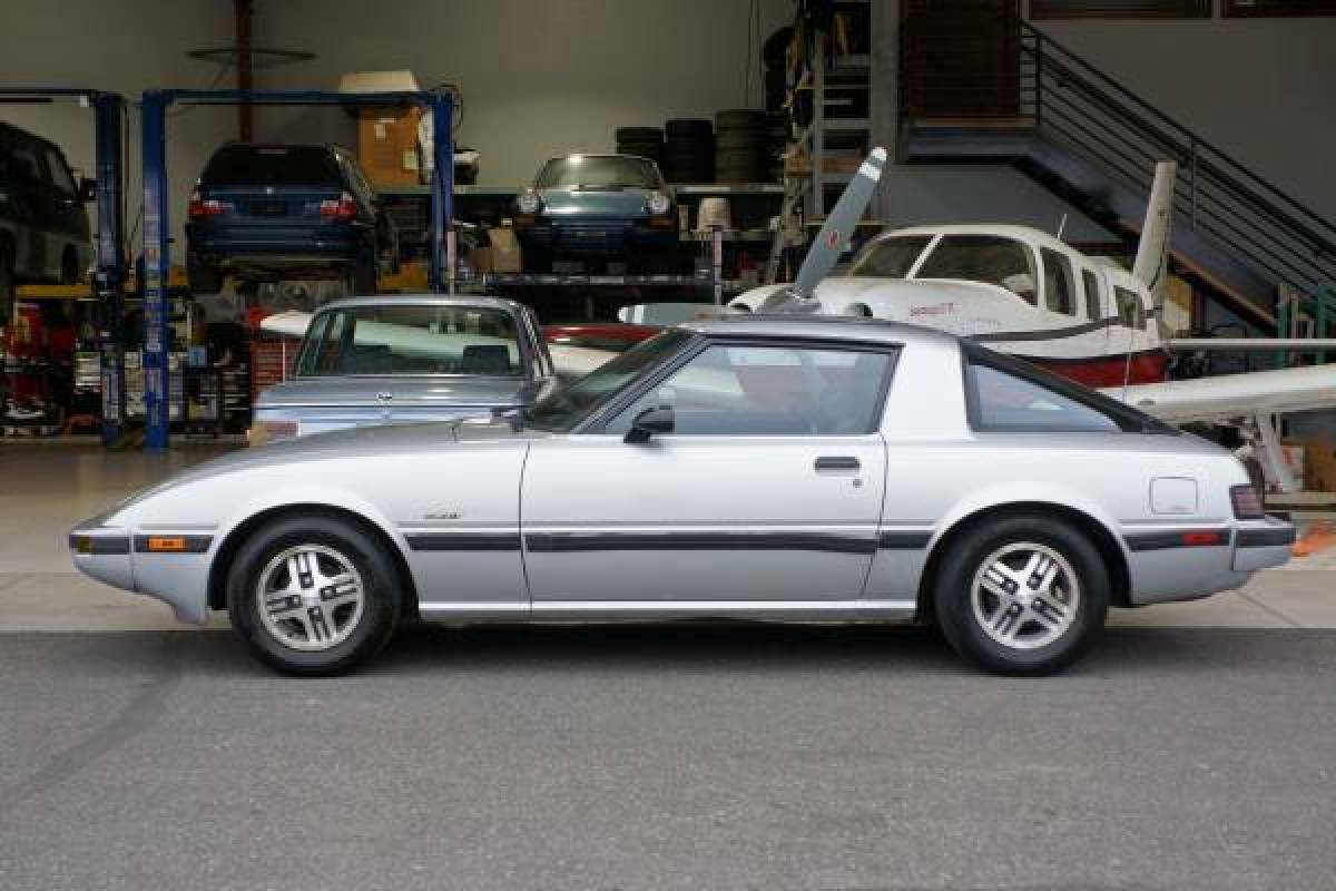 1983 Mazda RX-7 GS - photo 2