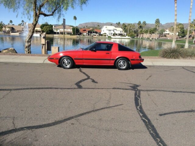 1983 Mazda RX-7 2 door