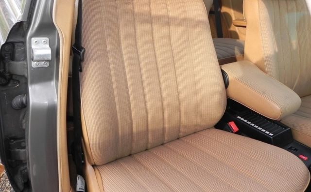 1983 Mercedes-Benz 200-Series 230TE Wagon W123 - photo 12