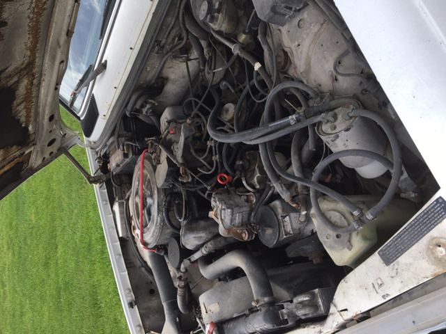 1983 Mercedes-Benz 200-Series - photo 9