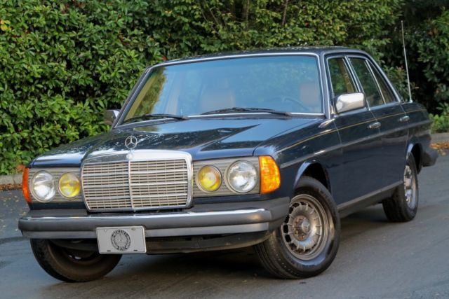 1983 Mercedes 240D - GREAT RUNNING AND DRIVING BOULAVARD CRUISER 1983 Mercedes-Benz 200-Series 240D
