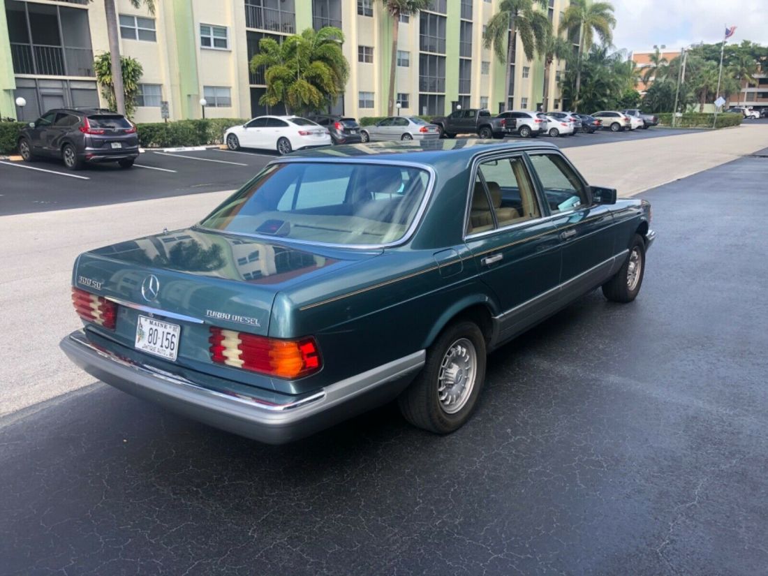 1983 Mercedes-Benz 300-Series - photo 2