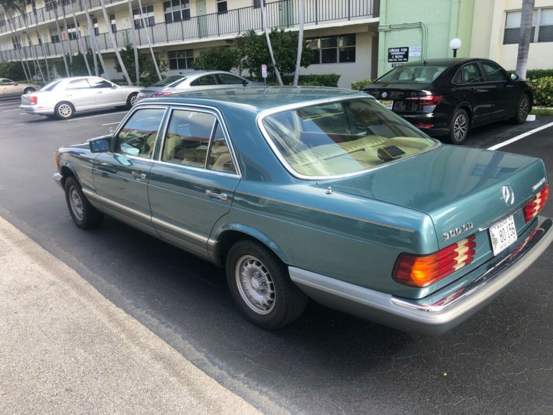 1983 Mercedes-Benz 300-Series - photo 3