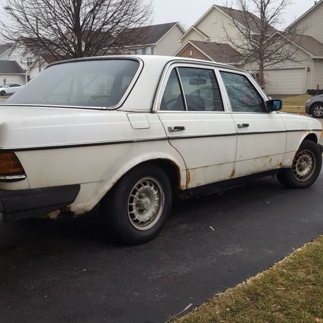 1983 Mercedes-Benz 300-Series - photo 4