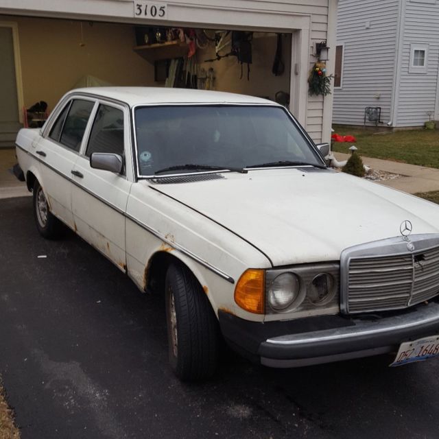 1983 Mercedes-Benz 300-Series - photo 6