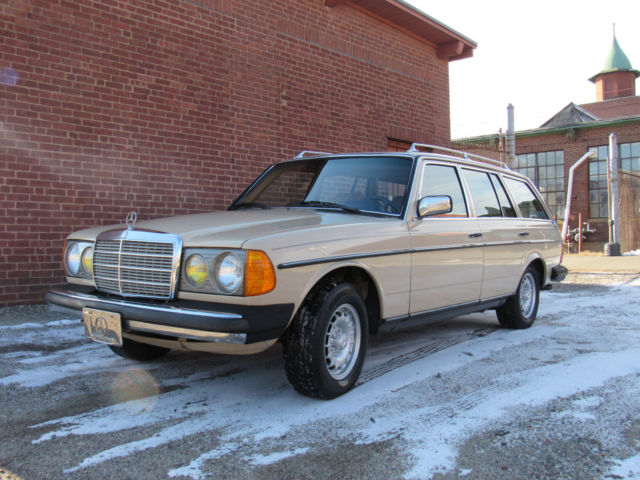 1983 Mercedes-Benz 300-Series 300 TD - photo 2