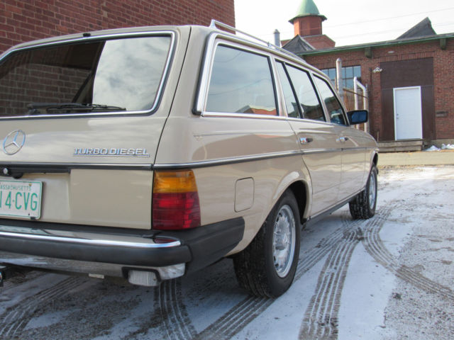 1983 Mercedes-Benz 300-Series 300 TD - photo 6