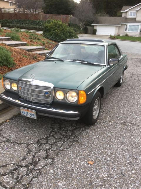 1983 Mercedes 300CD 1983 Mercedes-Benz 300-Series