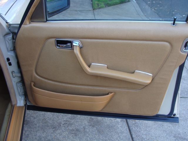 1983 Mercedes-Benz 300-Series - photo 11