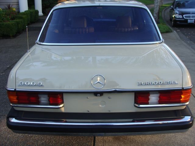 1983 Mercedes-Benz 300-Series - photo 3