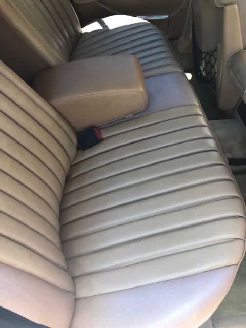 1983 Mercedes-Benz 300-Series - photo 10