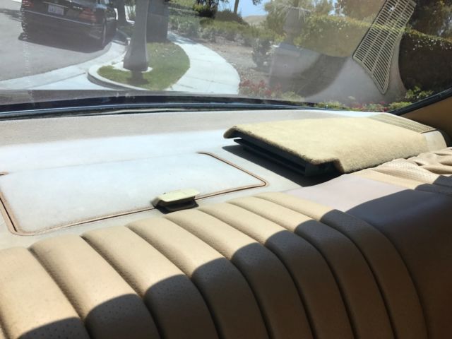1983 Mercedes-Benz 300-Series - photo 12