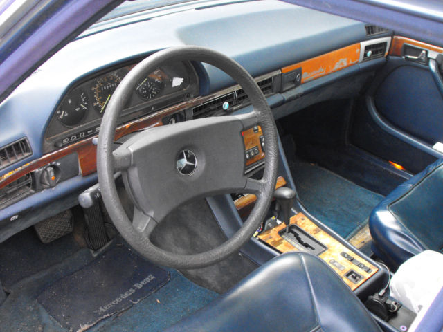 1983 Mercedes-Benz 300-Series - photo 6