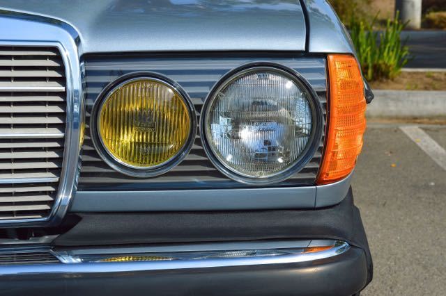 1983 Mercedes-Benz 300-Series 5 door 7 seater wagon - photo 10
