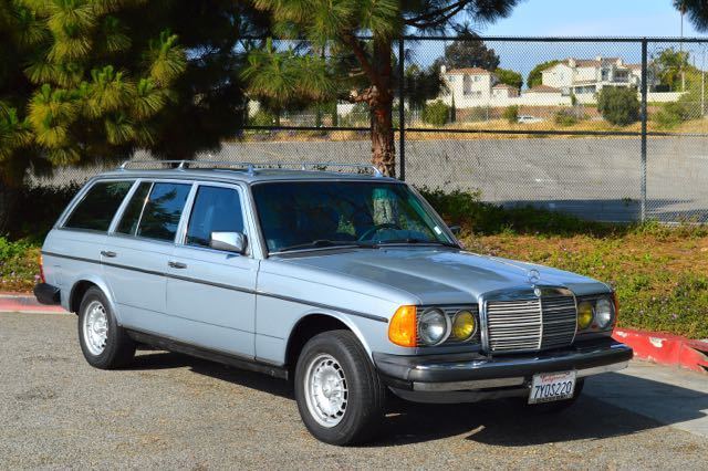 1983 Mercedes-Benz 300-Series 5 door 7 seater wagon - photo 2